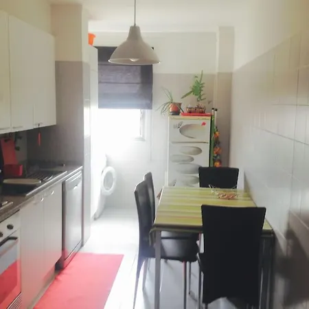 Luxury Apartment. With Air Con. Лиссабон
